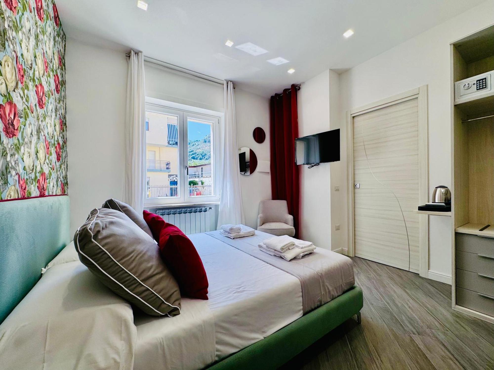 Yourhome - Santa Lucia Rooms Sorrento Kültér fotó
