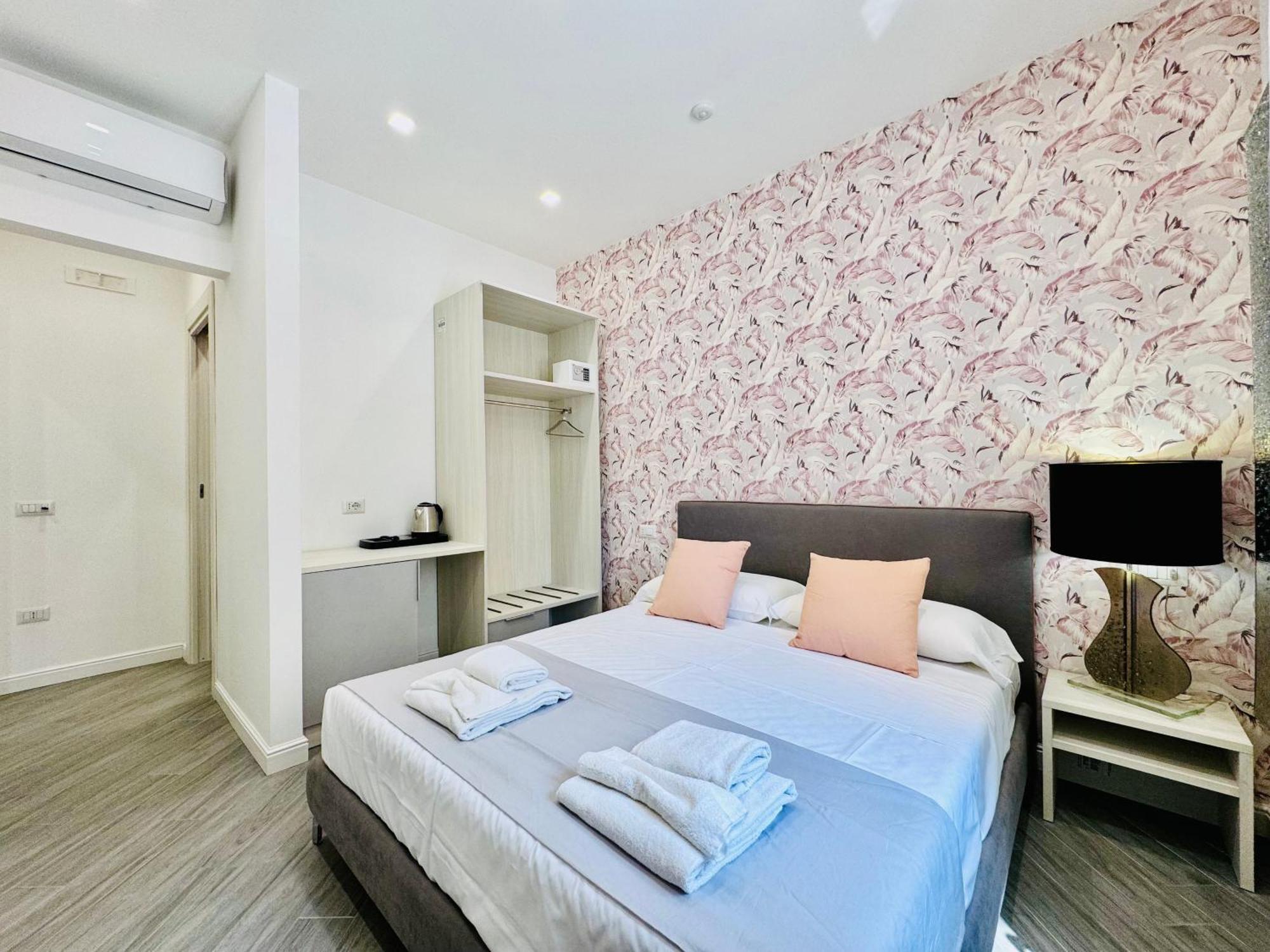 Yourhome - Santa Lucia Rooms Sorrento Kültér fotó